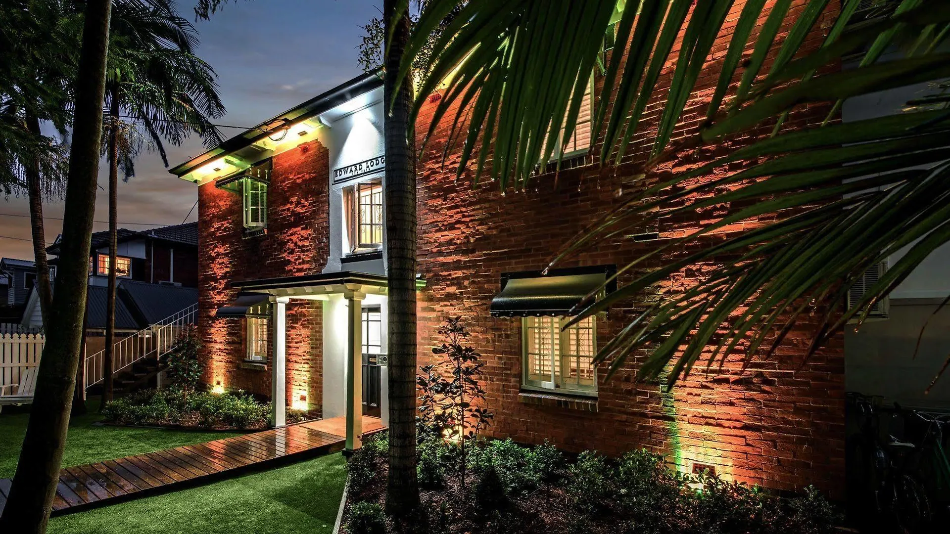 Bed & Breakfast Edward Lodge New Fam Brisbane